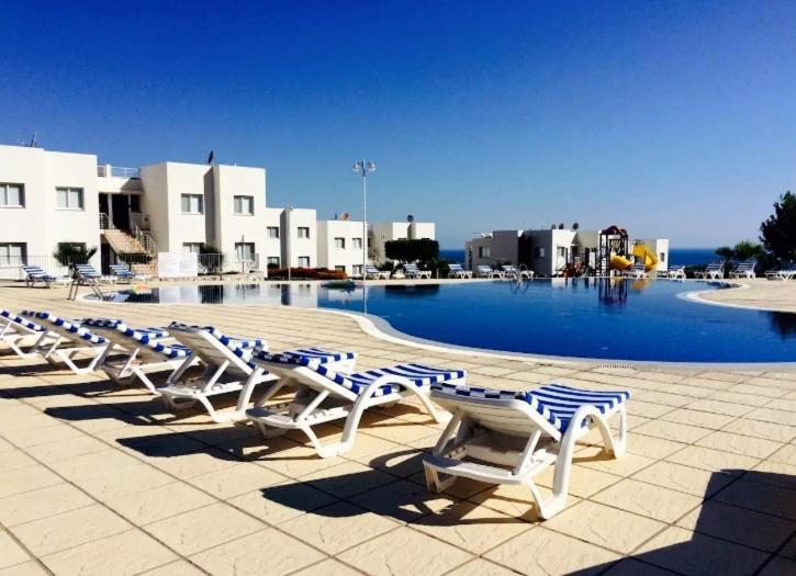 The Seaterra Reserve Penthouse With Mountains&Seaviews And Rooftop Terrace Akanthou Экстерьер фото